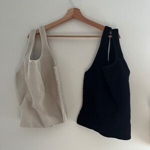 Set of 2 Aritzia Babaton tops Medium EUC